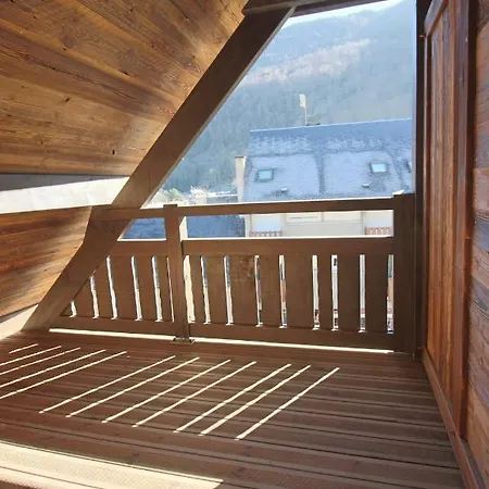 Magnifique T5 Duplex De Grand Standing 120m2 Neuf Classé 4 étoiles Pour 8 Personnes En Plein Centre De